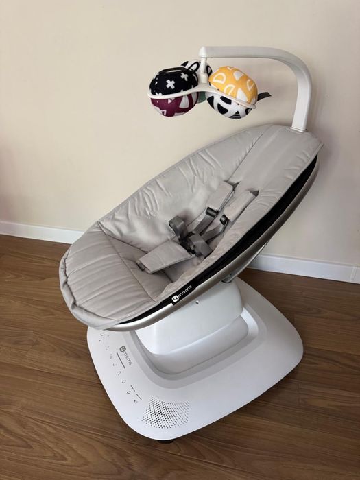 4moms MamaRoo 5.0  Grey электронная качеля.