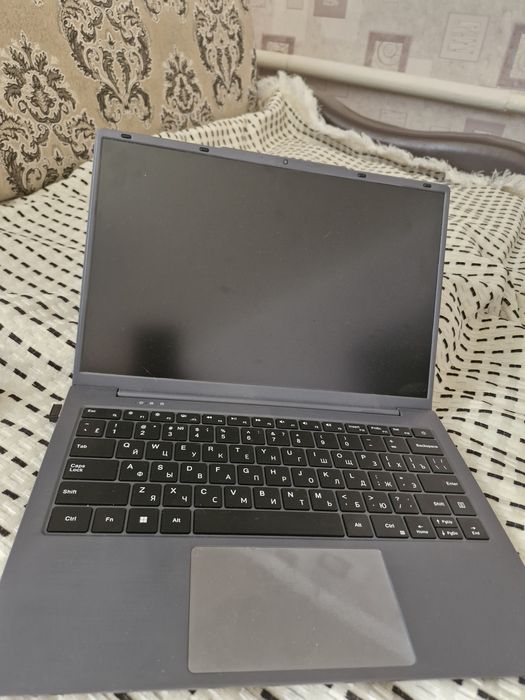 Продам ноутбук HYDRA