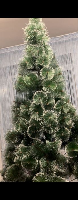 Продам елку 230 см