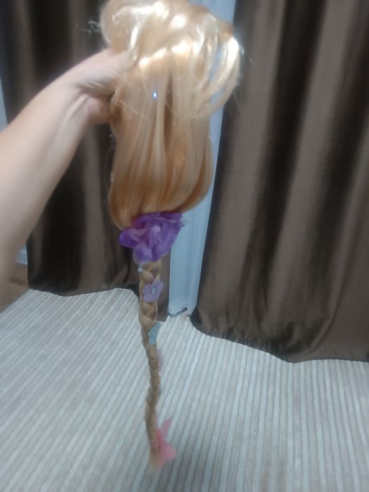 Продам парик для девочки