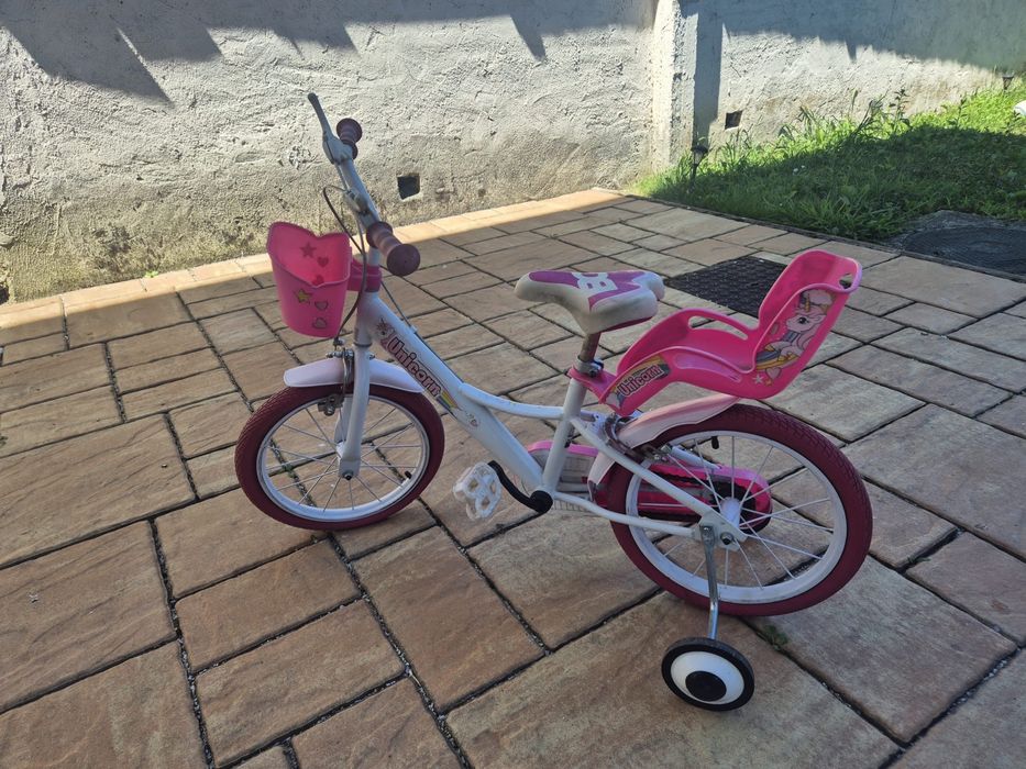 Bicicleta copii cu roti ajutatoare