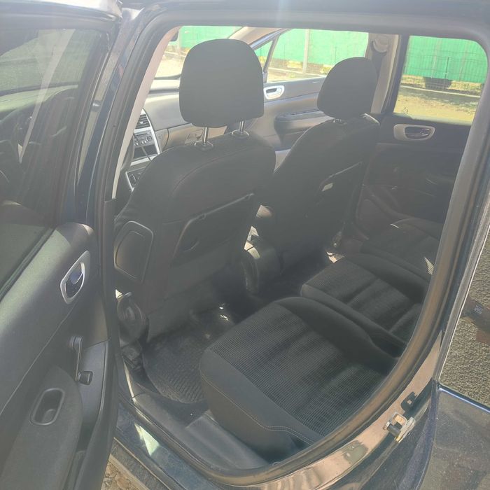 vand Peugeot 307 SW 1.6 AN 2008 DIESEL 4000 LEI