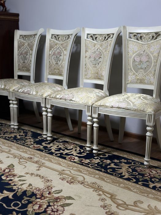 Продам 6 шт стулья в отл. состоянии стул