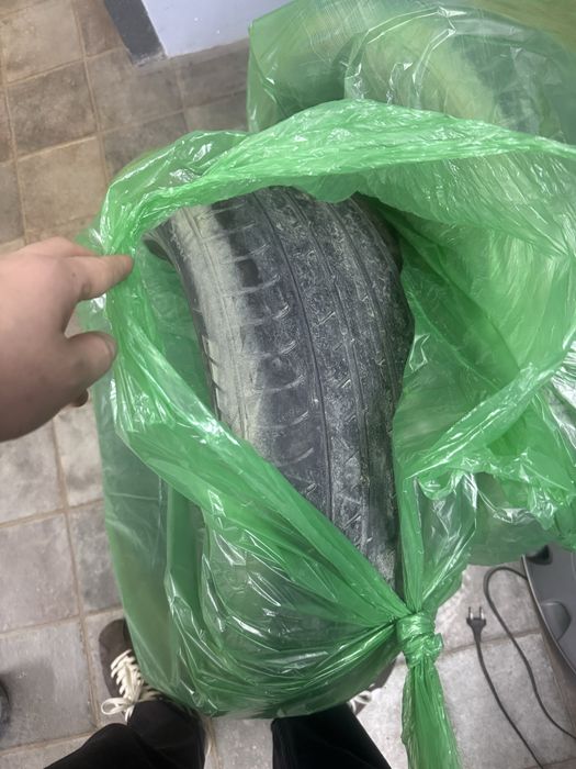 Продам покрышки  шины в нормальном состоянии