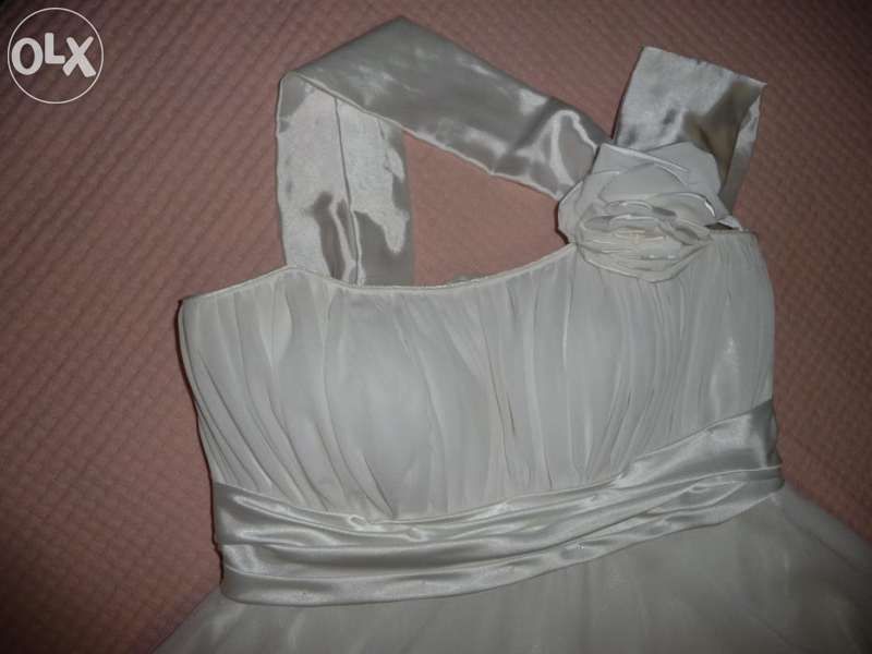 намалям сватбена рокля от "Грънчаров и Син"