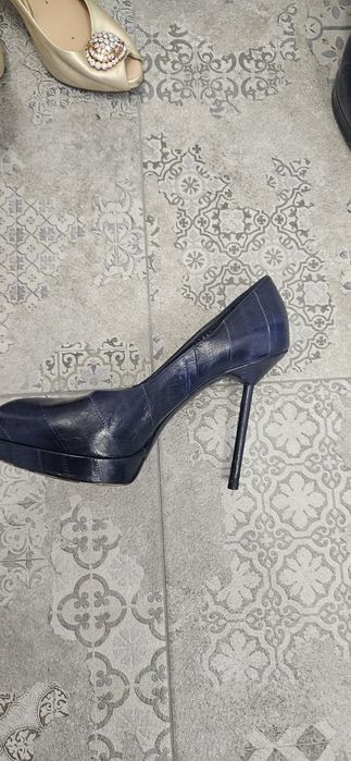 Дамски оригинални обувки 39ти номер