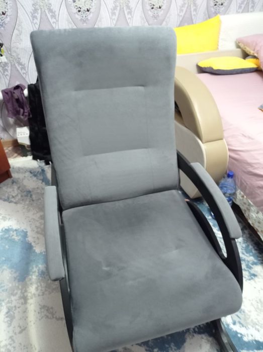 продам кресло-качалку