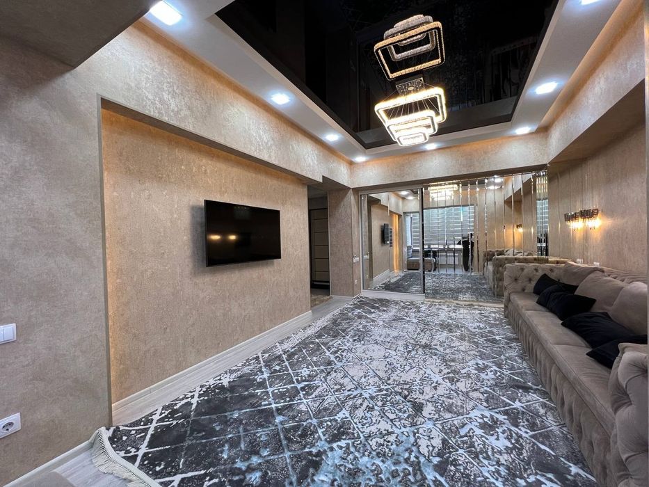 Срочно горит 2х ком 60м²+балкон дизайнерский ремонт этаж 9/10 Ц-7 ЦУМ