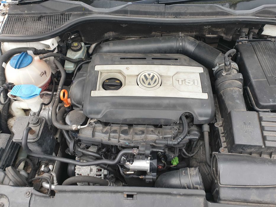 Capac Plastic Antifonare Protectie Motor 2.0 TFSI Volkswagen Scirocco 2008 - 2017 [Q0977]