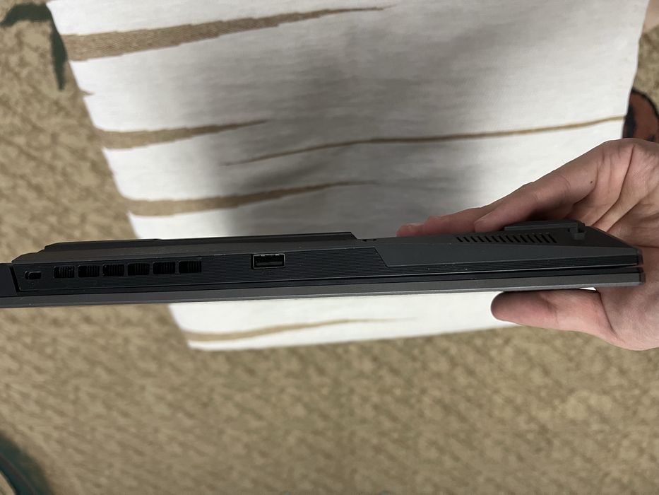 Asus tuf gaming A17 FA707RE