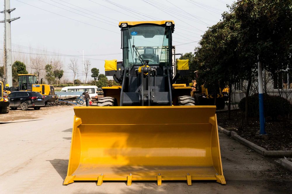 Фронтальный погрузчик LW330KN (2.1 куб джостик) в рассрочку и лизинг!