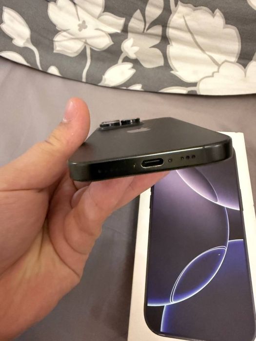 Айфон 16 про 128 идаллл