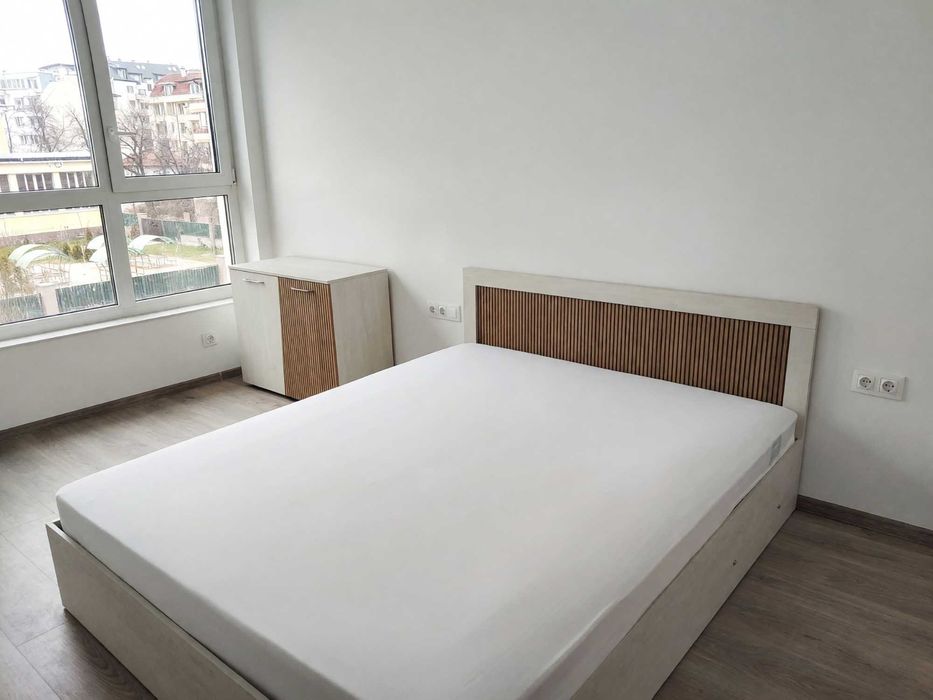 Дава се под наем Тристаен апартамент в София, Зона Б-18 - 100 кв.м за 880 € - Снимка #3