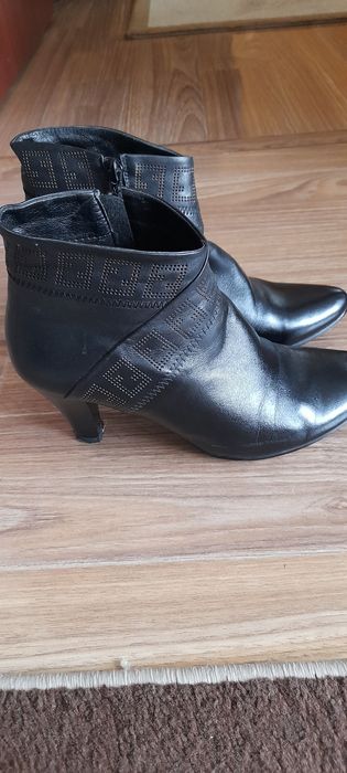 Женская обувь туфли