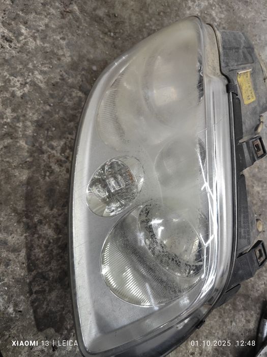 Фарове Volkswagen Touran