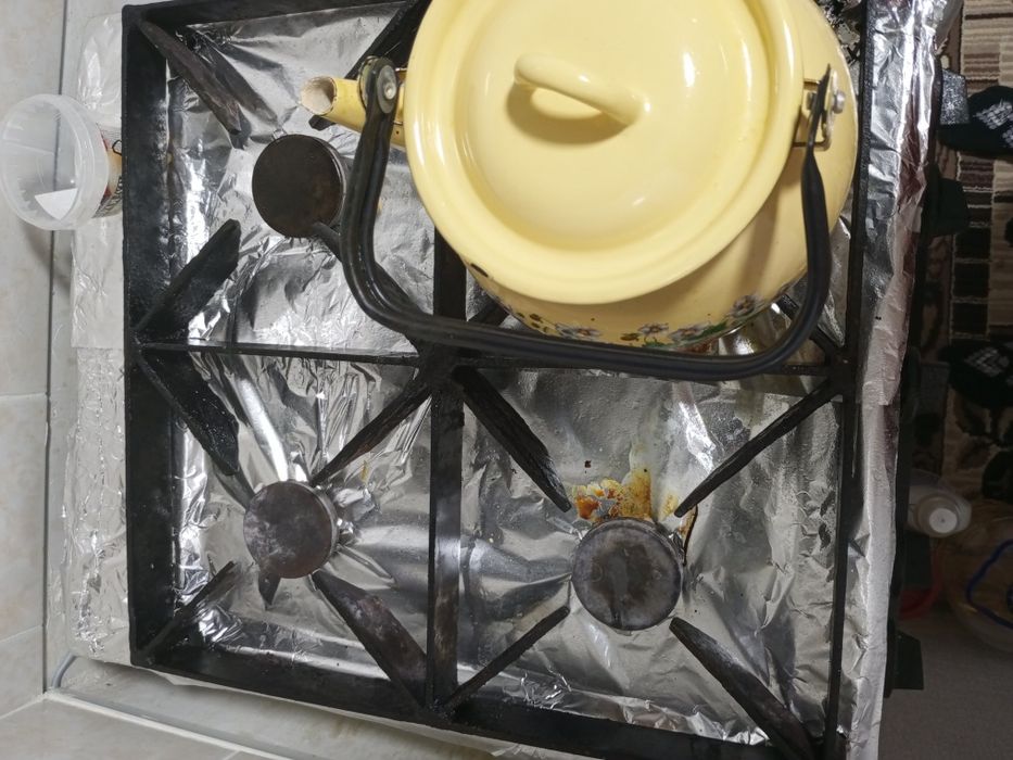 Gaz plitasi rassiya ishlashi zoʻr,hamma joyi toza