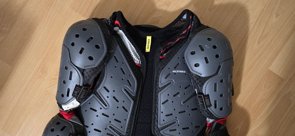 Armura moto/enduro/ski Acerbis