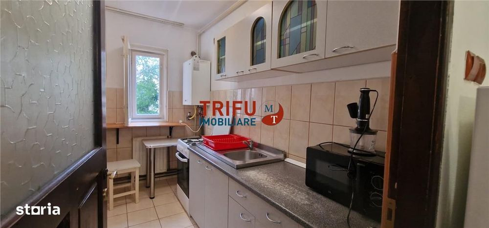 Apartament 2 camere, semidecomandat, etaj 1 – Alba Iulia, Zona Cetate