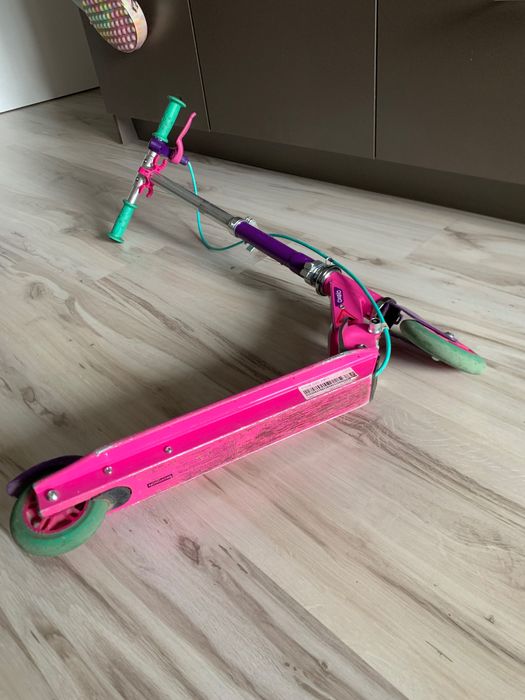 Детска тротинетка за момиче