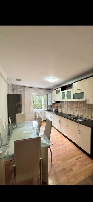 Apartament 3 camere