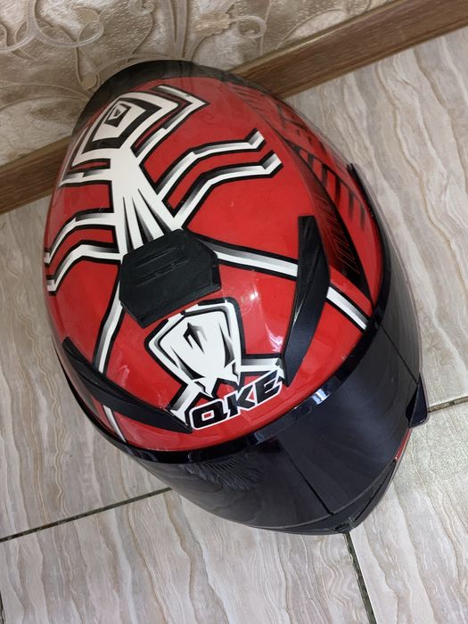 Шлем, мотошлем.