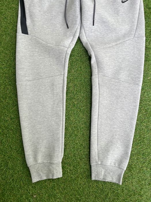 Мъжко долнище : Nike Fleece Tech L