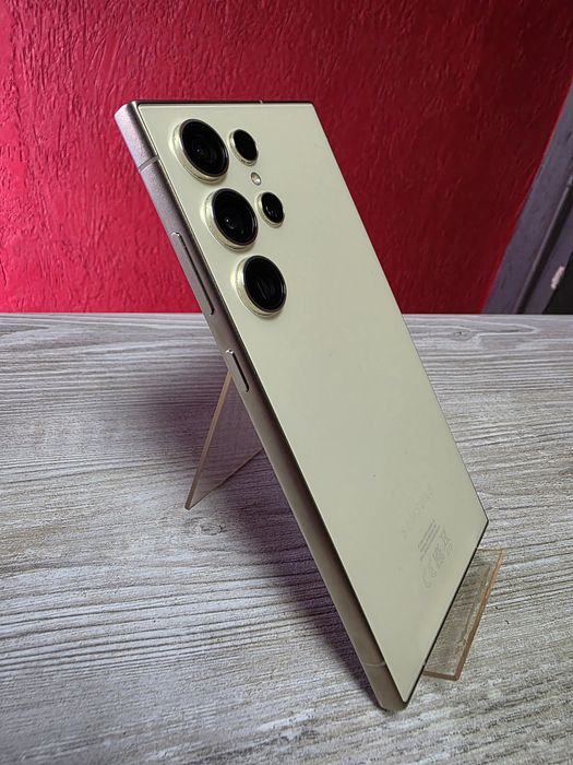 Samsung S24 Ultra 5G за части