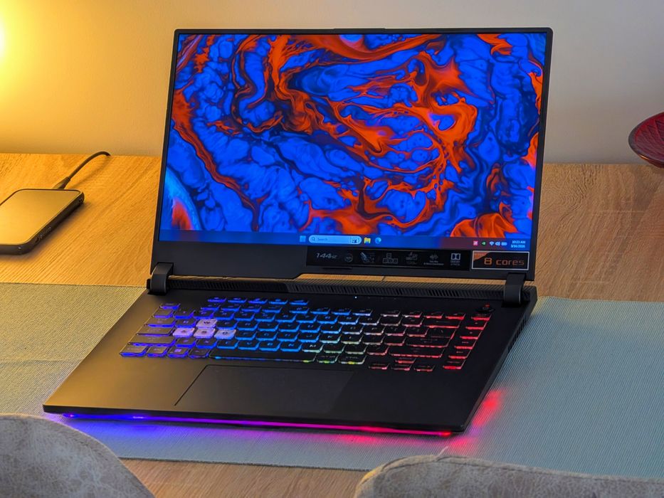 Laptop Gaming Asus ROG cu AMD Ryzen 7 si nVidia RTX 3050