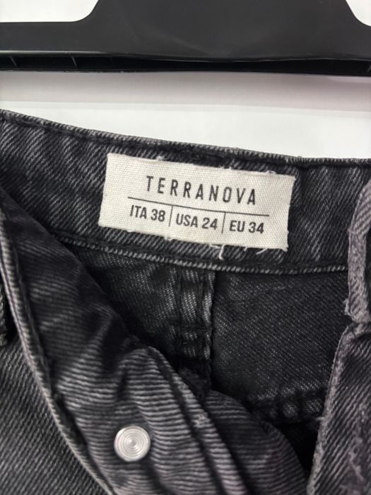 Къси панталони Terranova