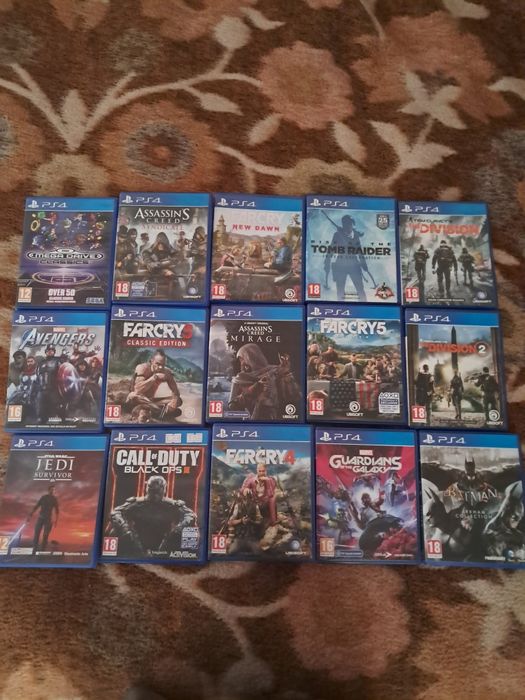 Продавам ps4 slim