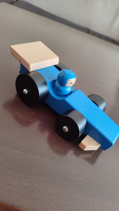 Нови дървени играчки