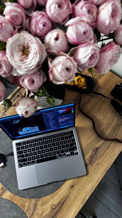 Продаю стол хорошего качества из дерева