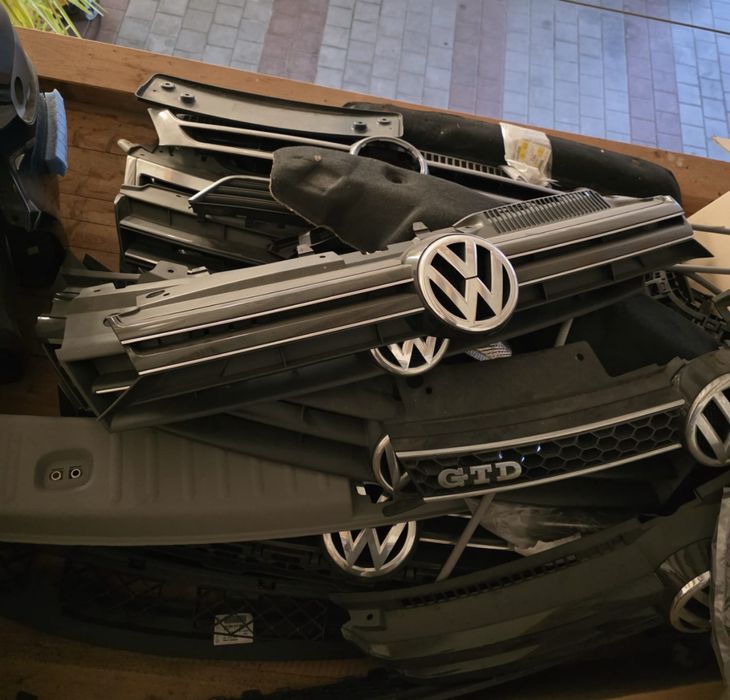 Grila Audi A4 B8 Vw Passat Tiguan Golf 6