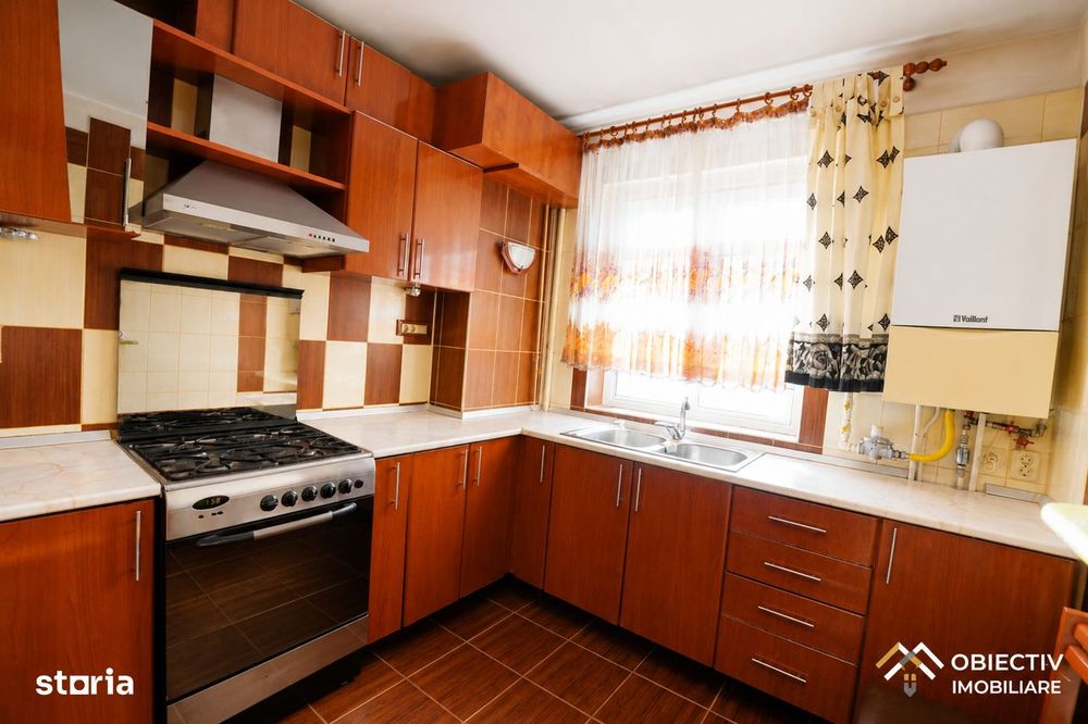 Apartament 3 camere 88 mp/2 bai/2 balcoane CENTRU