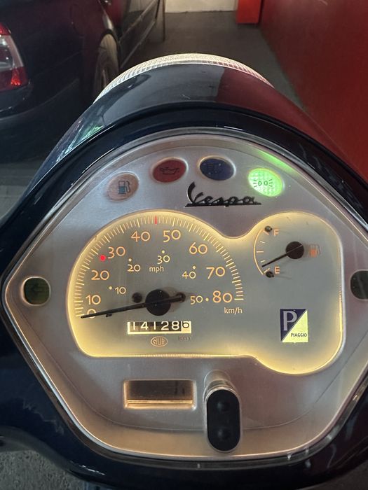 Скутер Vespa 50cc