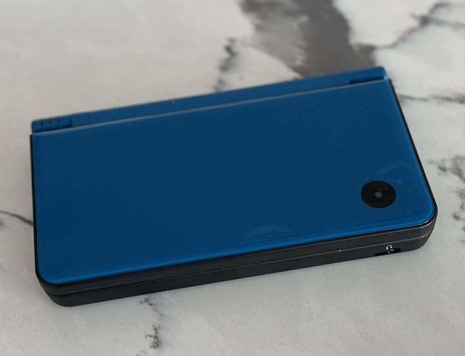Перфектно Nintendo DSi XL - Blue + 134 игри Нинтендо Pokemon