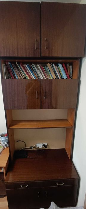 Стара секция- един модул-библиотека- тв шкаф - Подарявам!