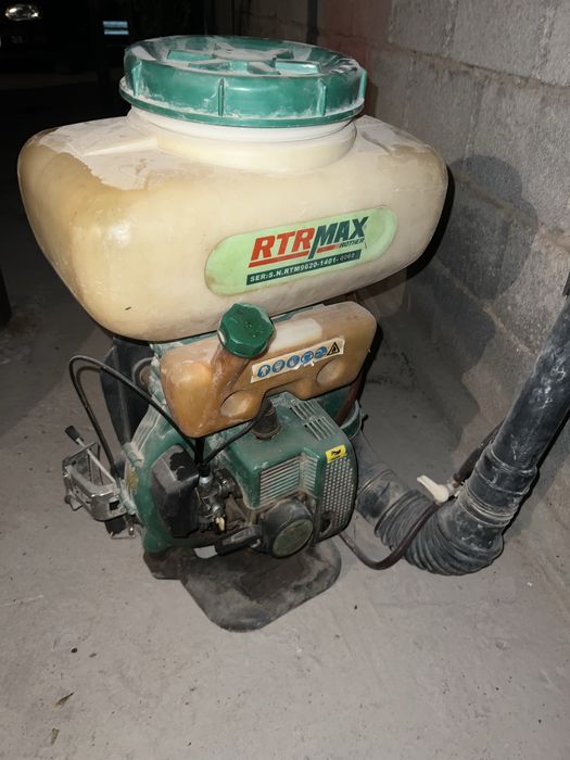 Опрыскиватель бензиновый