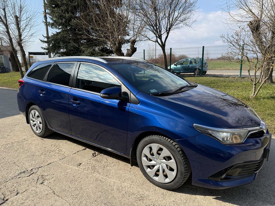 Toyota Auris Touring Sports (Wagon) 2017 | 1.6 D-4D | TVA Deductibil