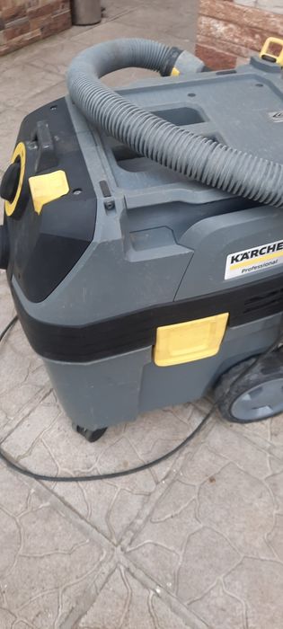 Прахосмукачка Karcher nt35/1 Тупалка