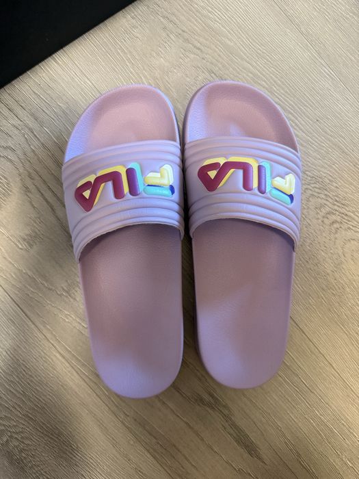 Нови чехли Fila