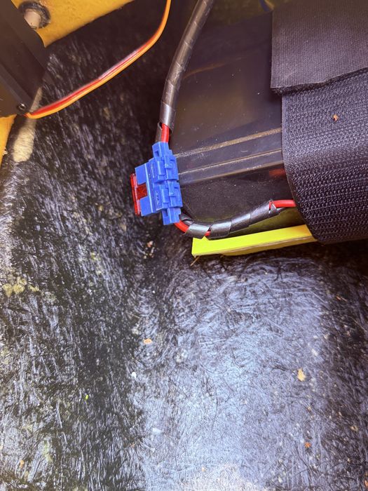 Navomodel Barcuta plantat Delfin XXL  din FIBRA doua cuve noua