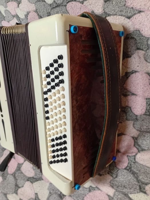 Продам баян баян