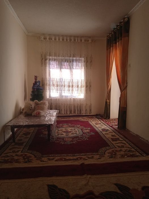 Jizzax viloyat Samarqanquduq Mfy da 8sotiq uy sochni sotiladi