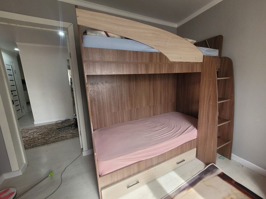Детская кровать двухьярусная