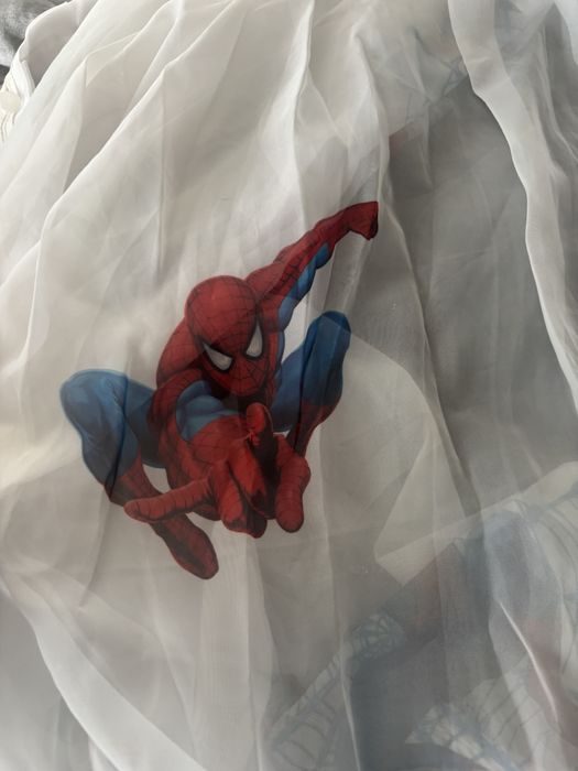 Перде със Спайдърмен