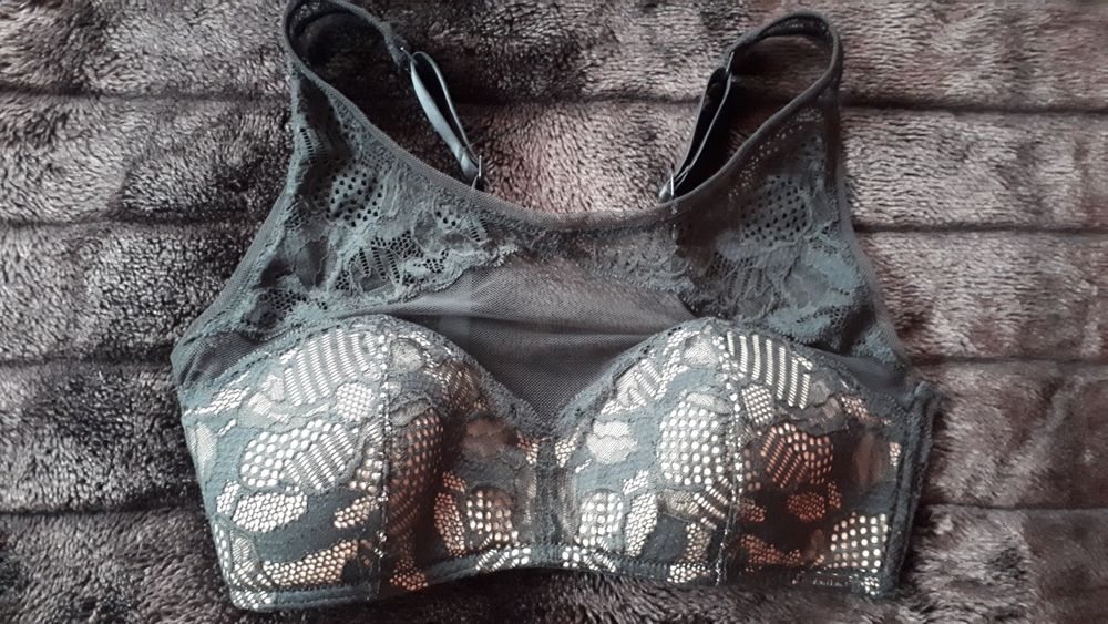 Calvin klein  сутиени от 70В до 80В