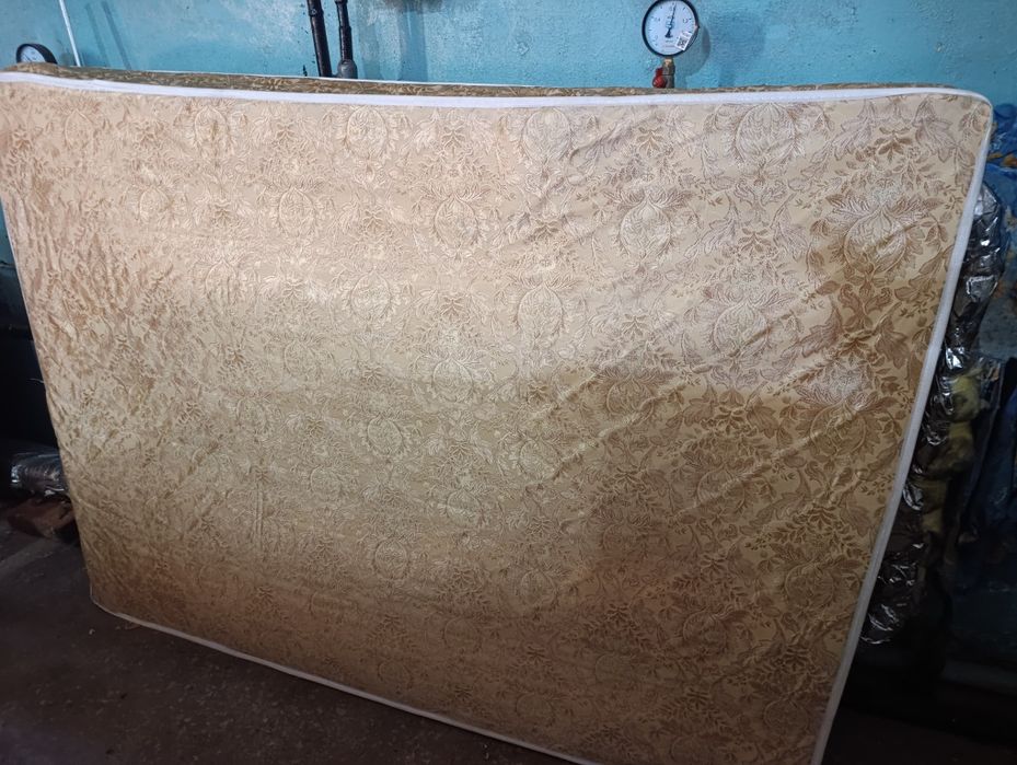 Матрац на кровать