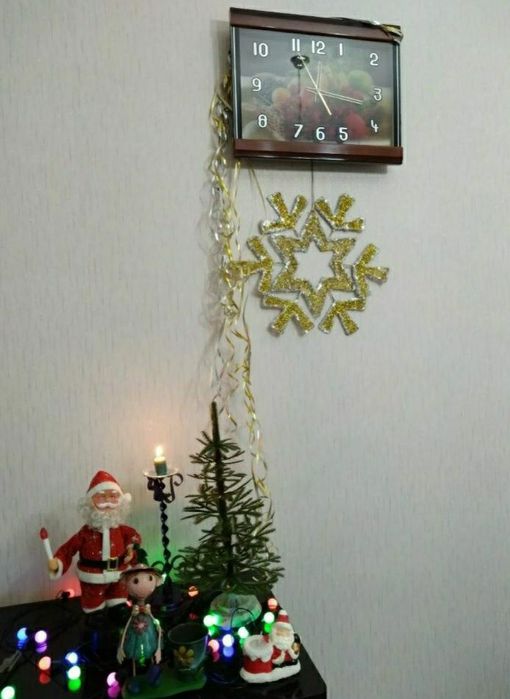 Новогоние ГИРЛЯНДЫ, СНЕЖИНКИ ёлочные игрушки .