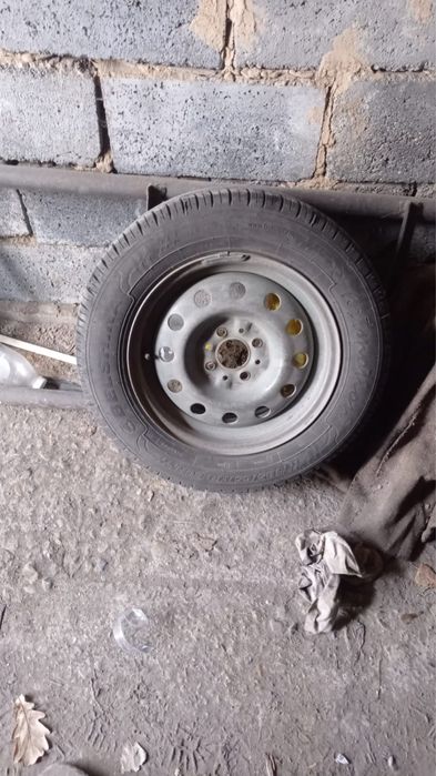 Продам колеса с дисками 185x65xR14